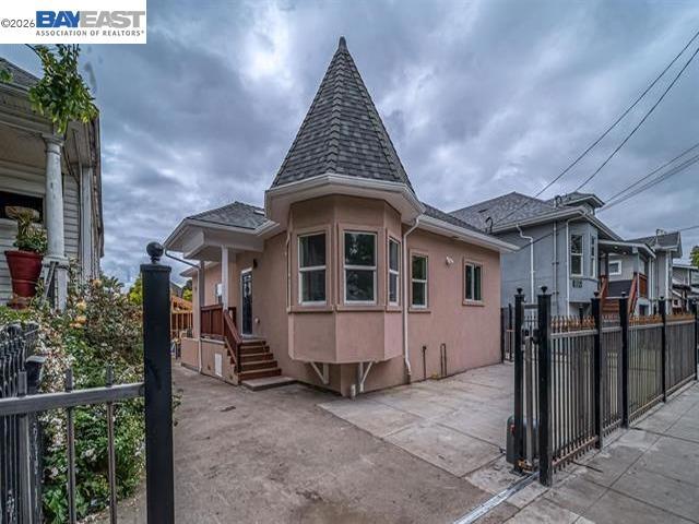 3035 Logan St