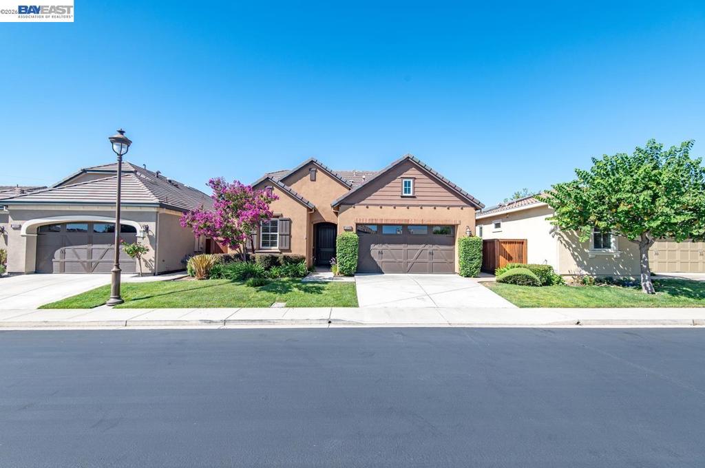 1033 Malbec Ln