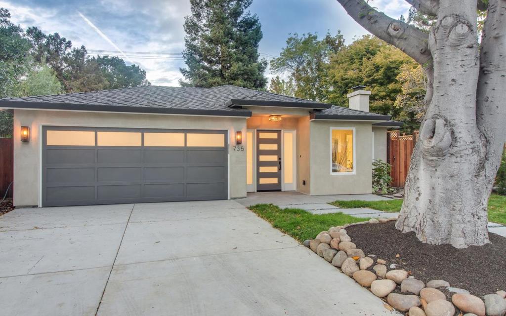735 Coastland Drive