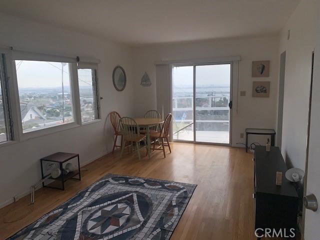 740 W 33rd