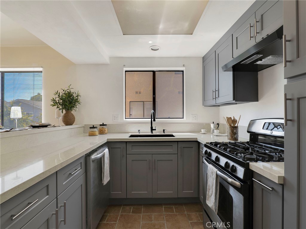 18954 Sherman Way 9