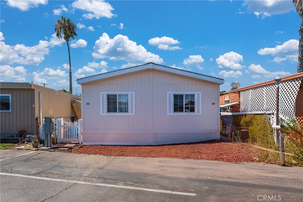 8221 Ilex Street 39