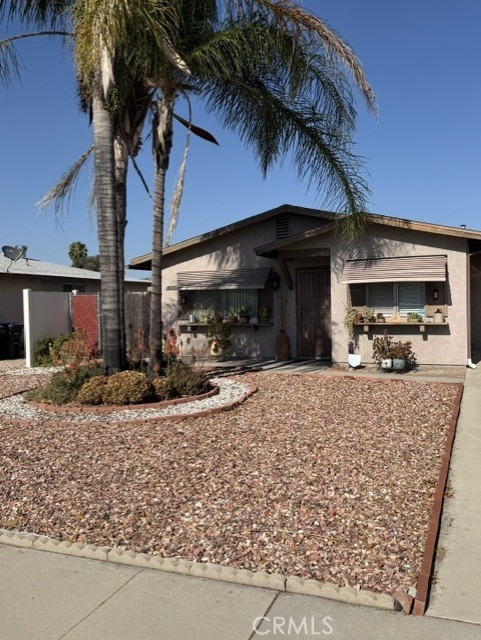 596 San Pasquel Street
