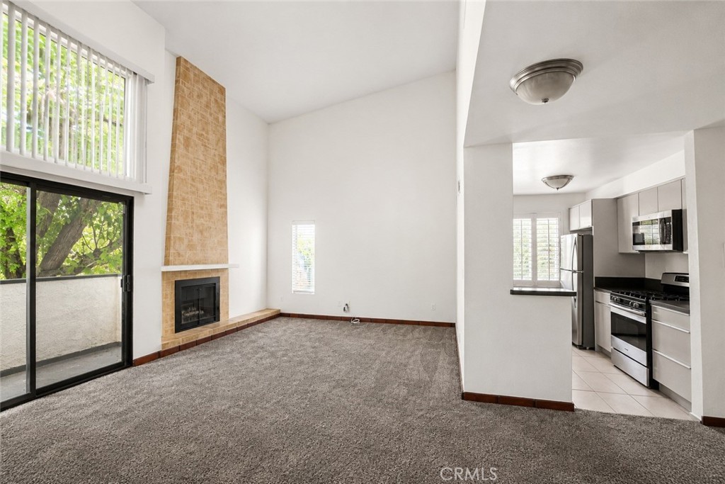 5255 Bellingham