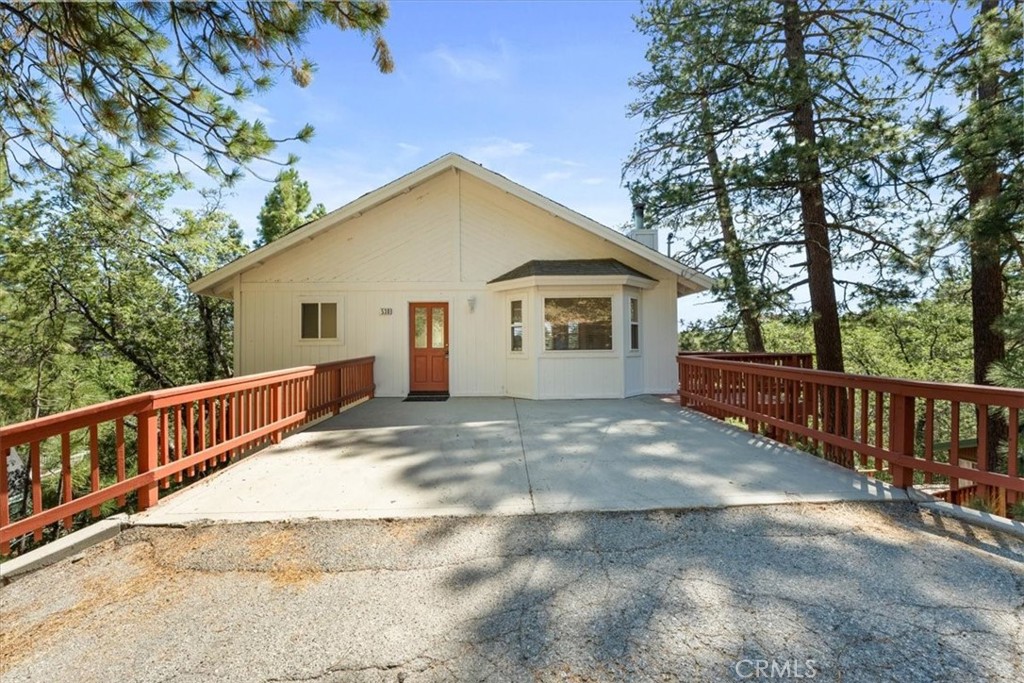 530 Villa Grove