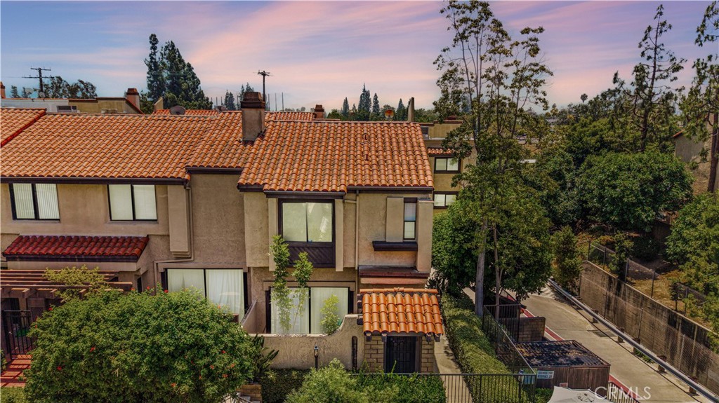 525 S Almansor Street 76