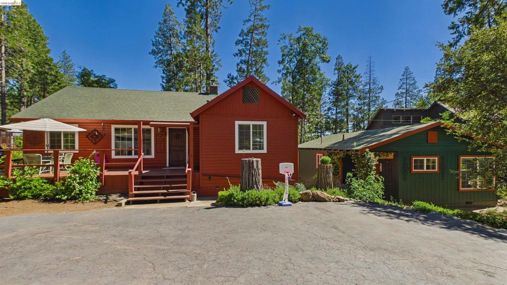 22537 Golf Club Dr