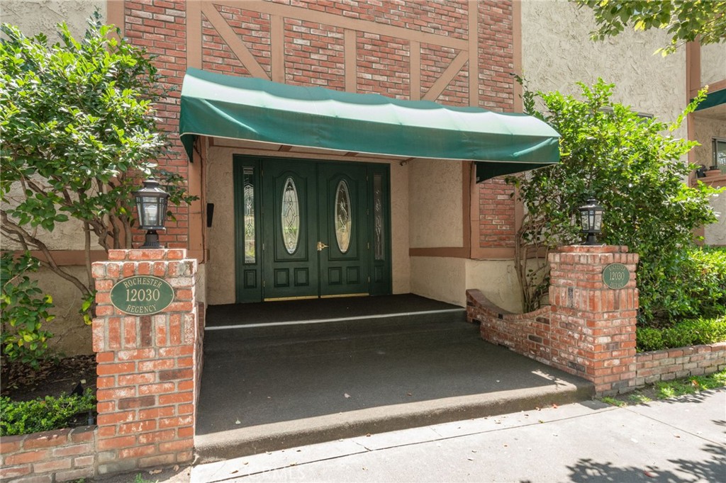 12030 Rochester #207 Avenue 207