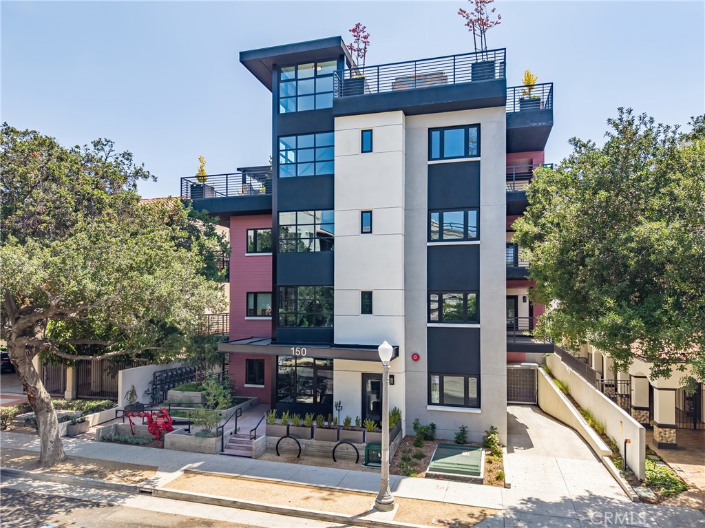 150 S Oak Knoll Avenue 205
