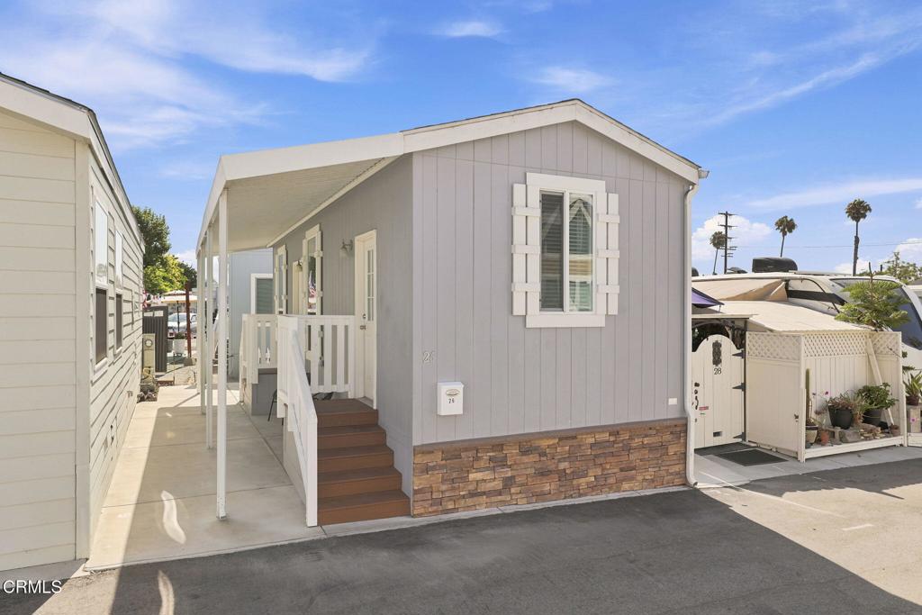 3975 Telegraph Road 26
