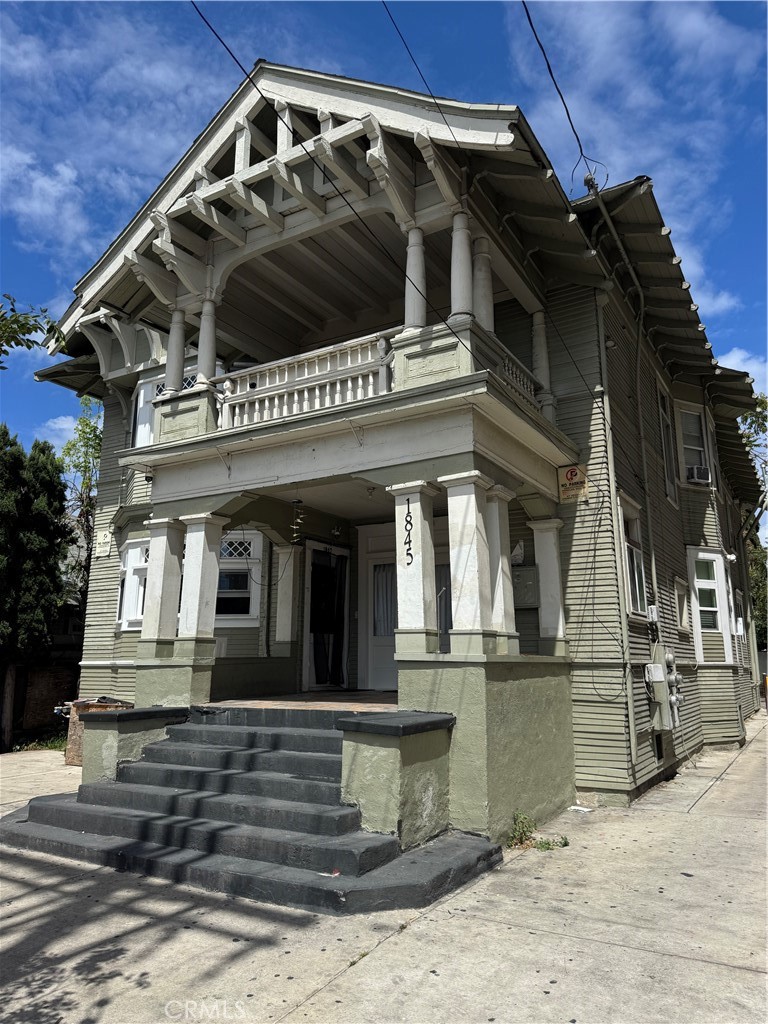 1845 W 12th
