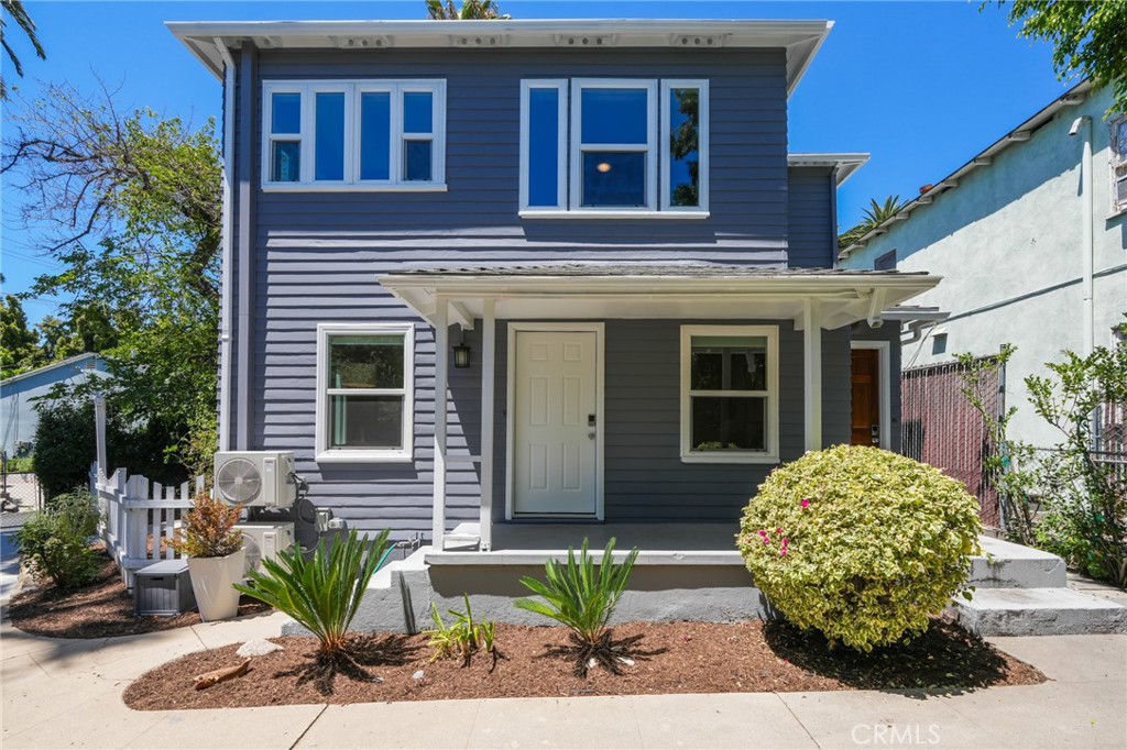 229 E Washington