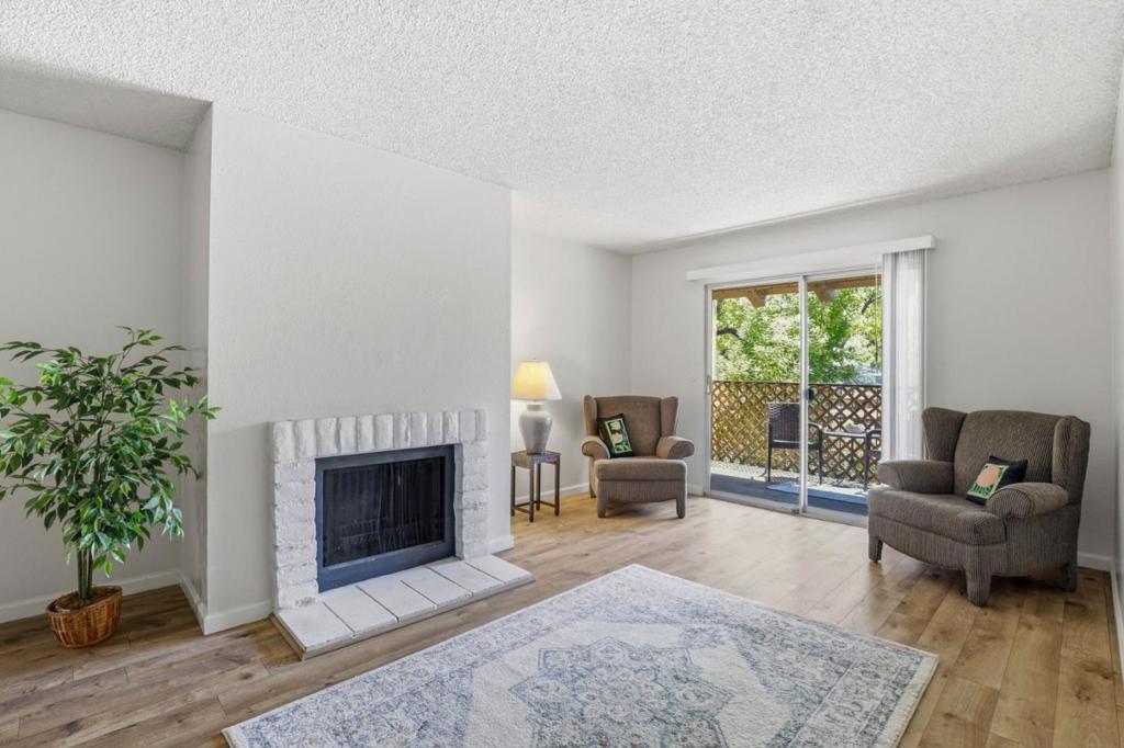 259 N Capitol Avenue 291