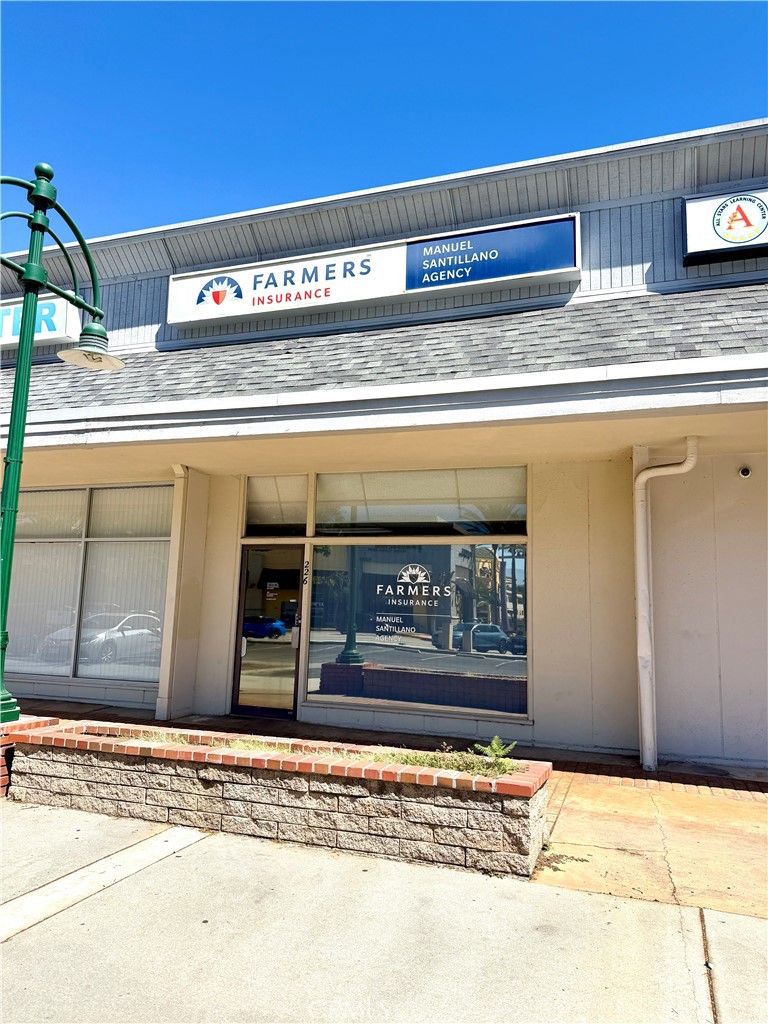 226 S Glendora