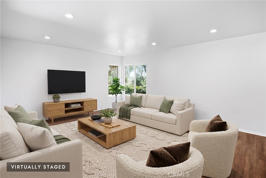 29121 Via Cerrito