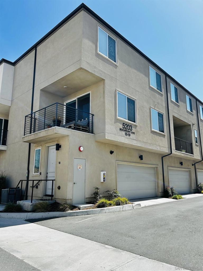 5203 Beachfront Cove 18