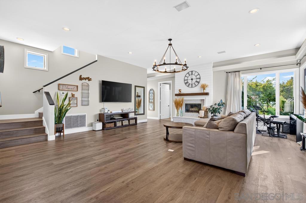 1596 Aldorado Drive