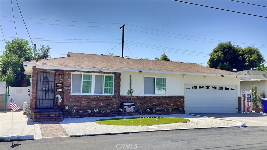 5539 N Willard Ave