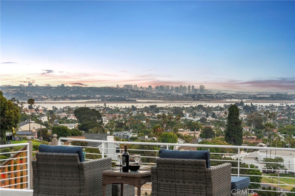 1269 Van Nuys