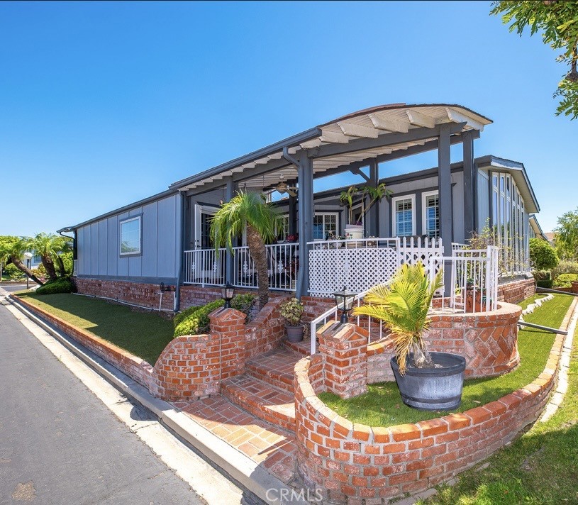 1362 Silver Lake Place