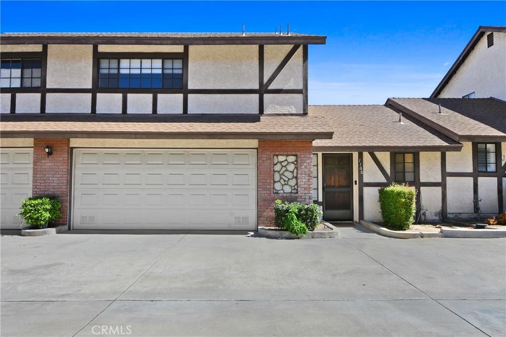 1160 N Sunflower