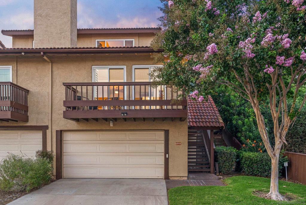 6998 Camino Degrazia