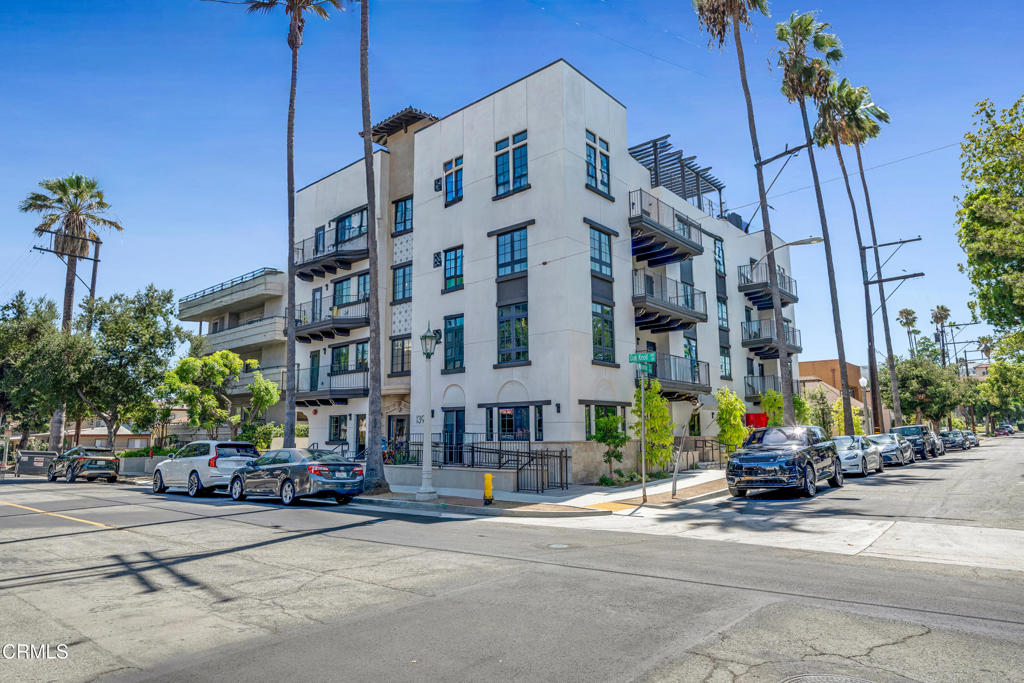 139 S Oak Knoll Avenue 103