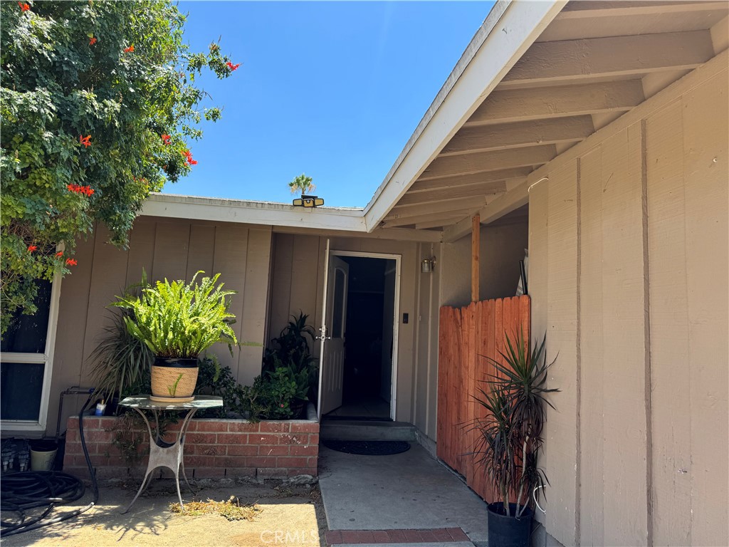 5610 Ensenada Way