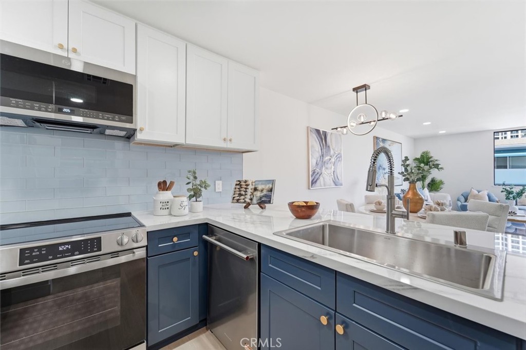 1140 E Ocean Boulevard 109