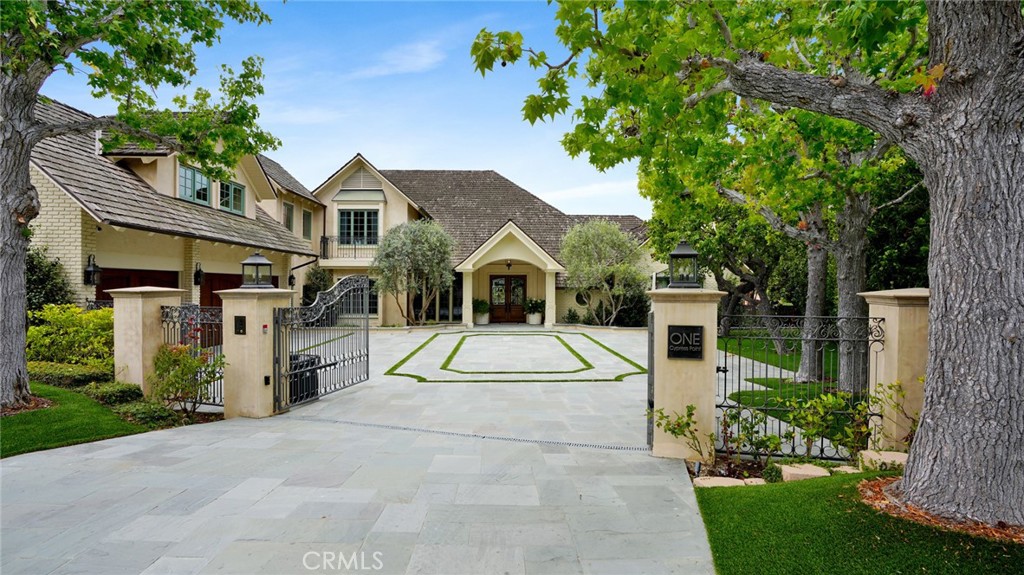1 Cypress Point Lane