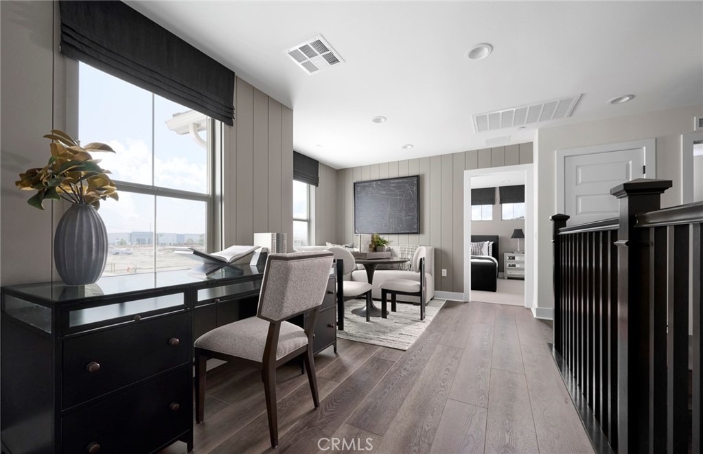 4218 East Flutter Privado
