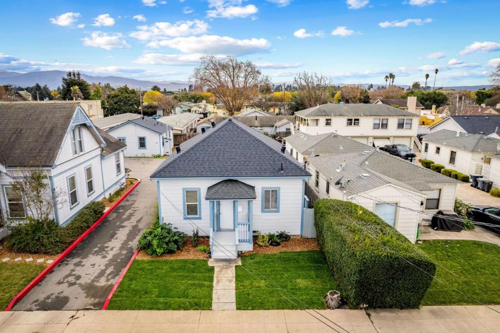 219 Lang Street
