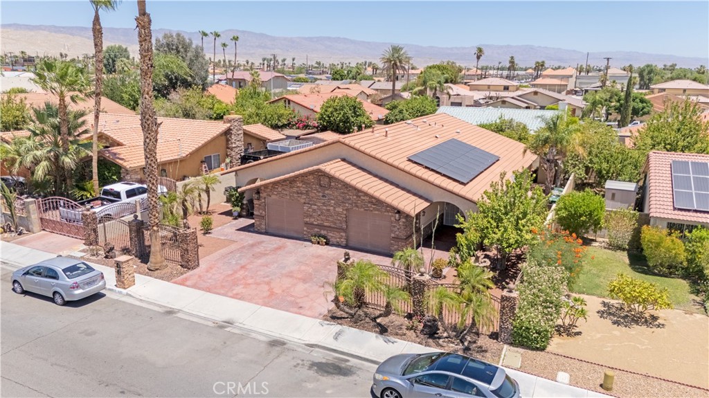 32320 Desert Vista