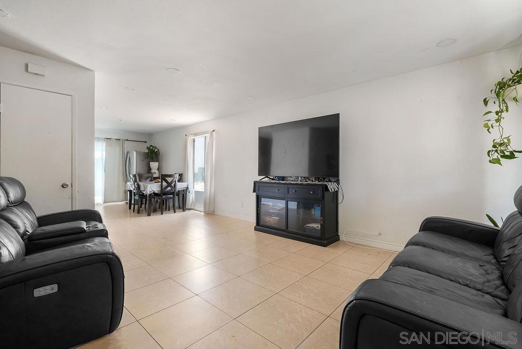 8166 Paradise Valley Ct.