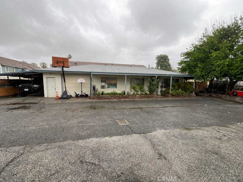 25204 Starr Street 4+