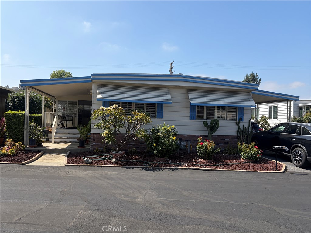 840 E Foothill 142