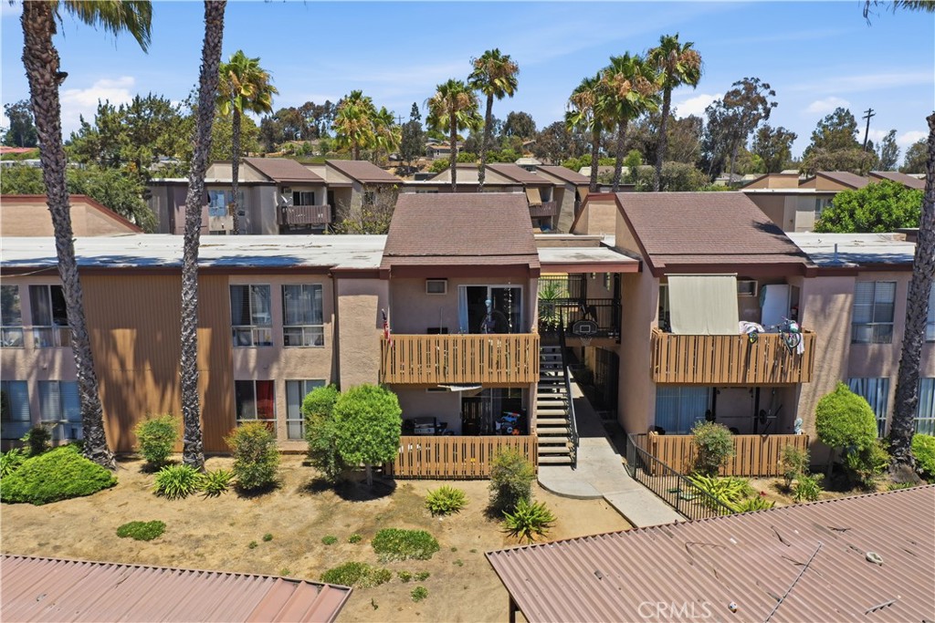 1050 Rock Springs