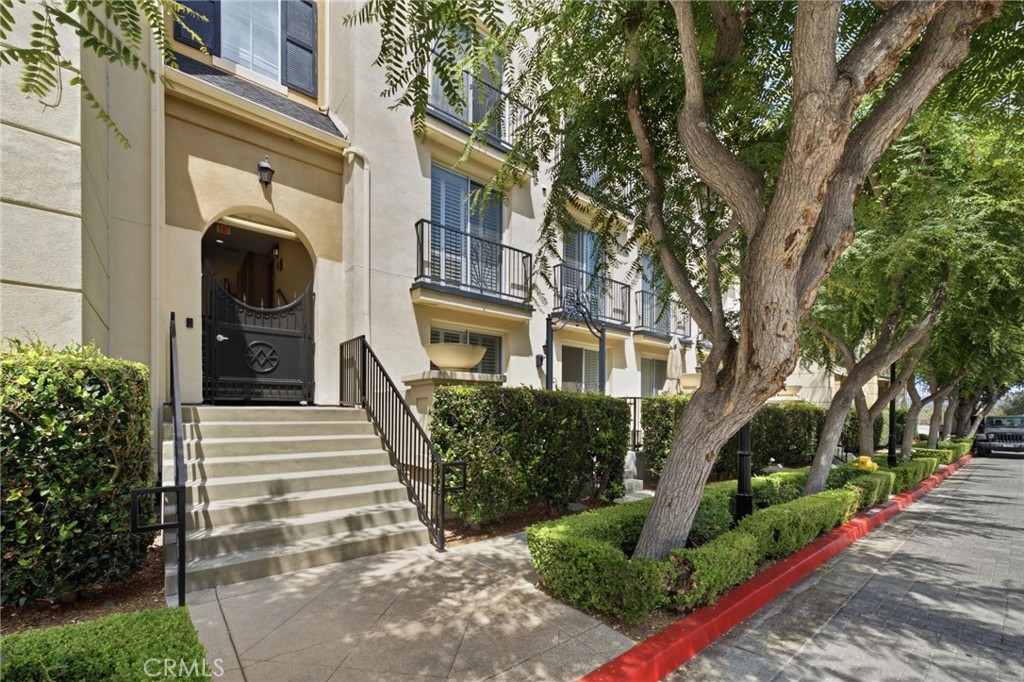 3273 Watermarke Place