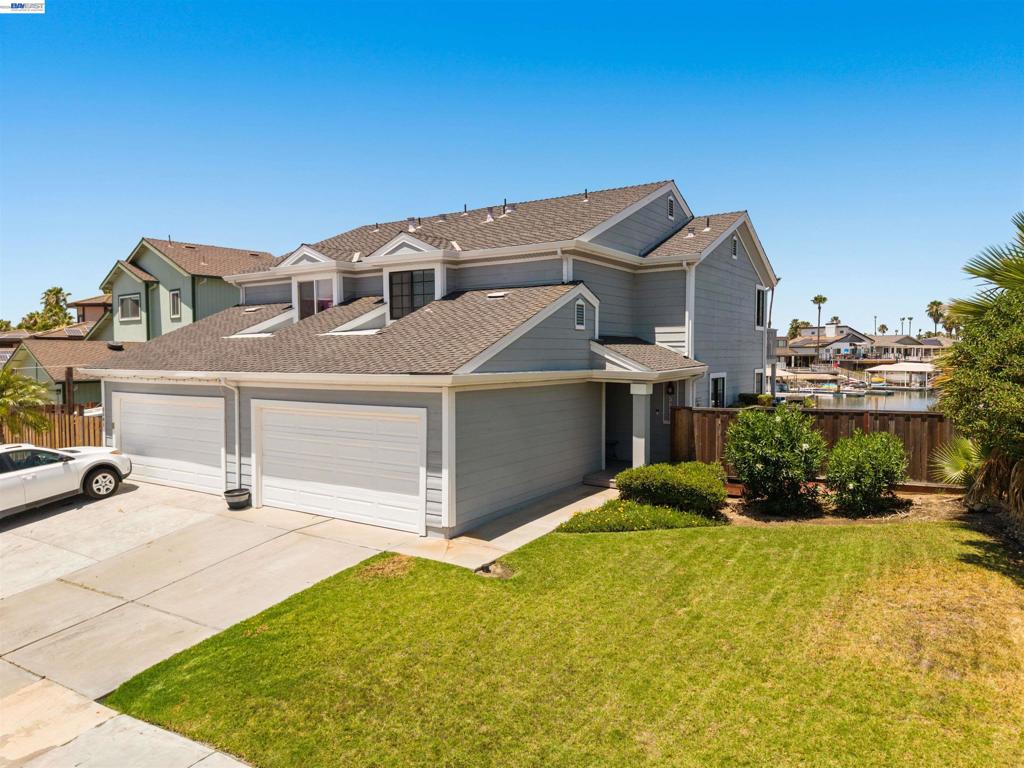 5585 Marlin Dr