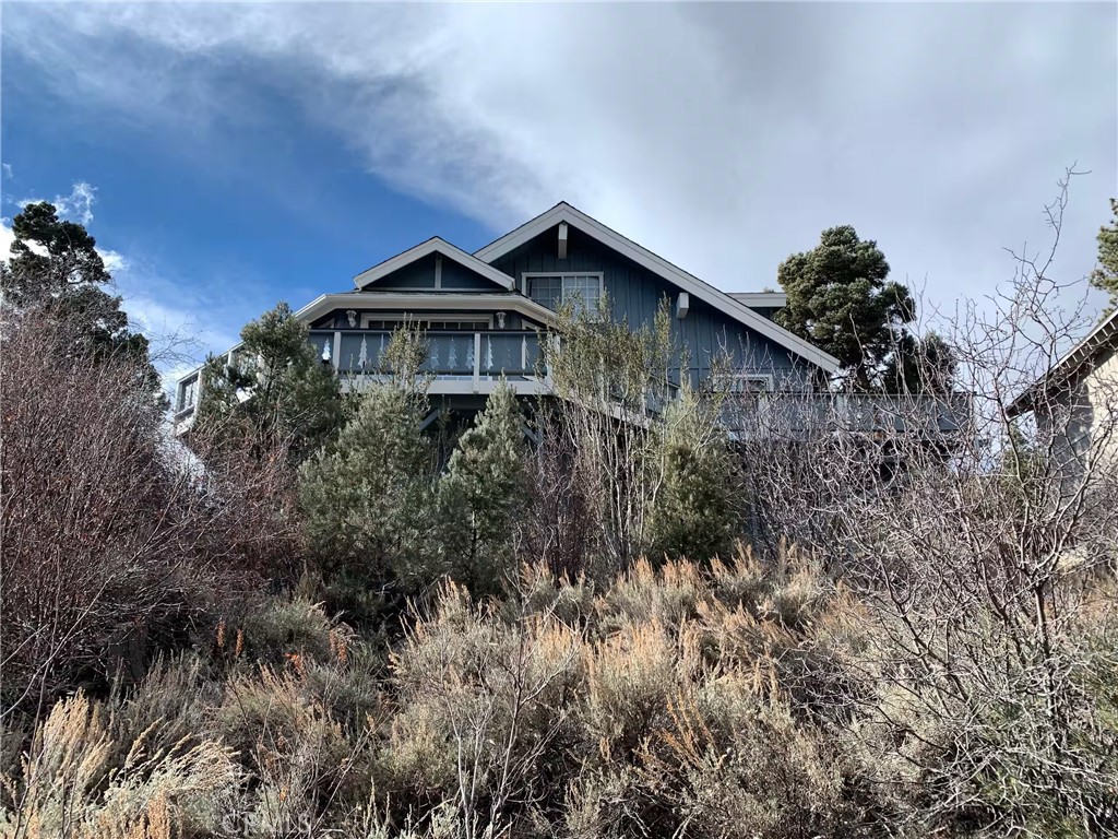 1136 Mount Verde