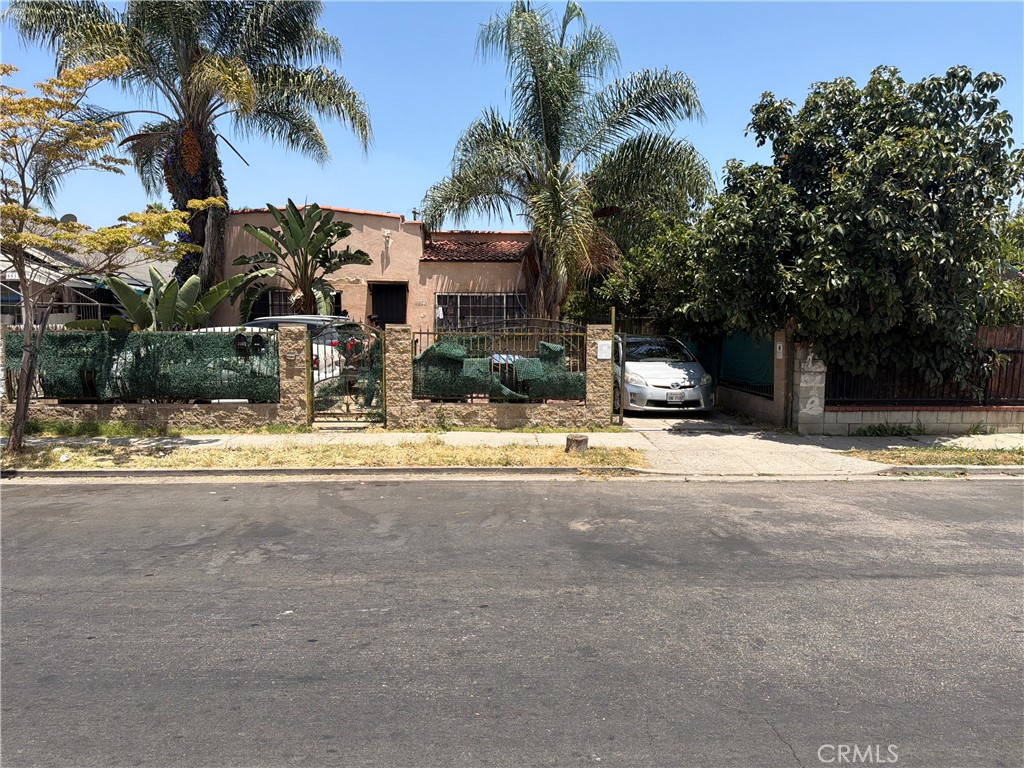 4809 Pickford