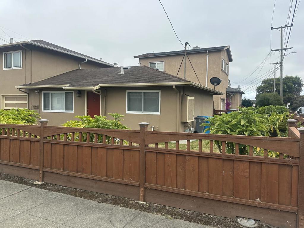 1 Pacific Avenue