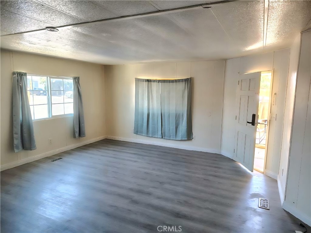 3300 15th Street W 39