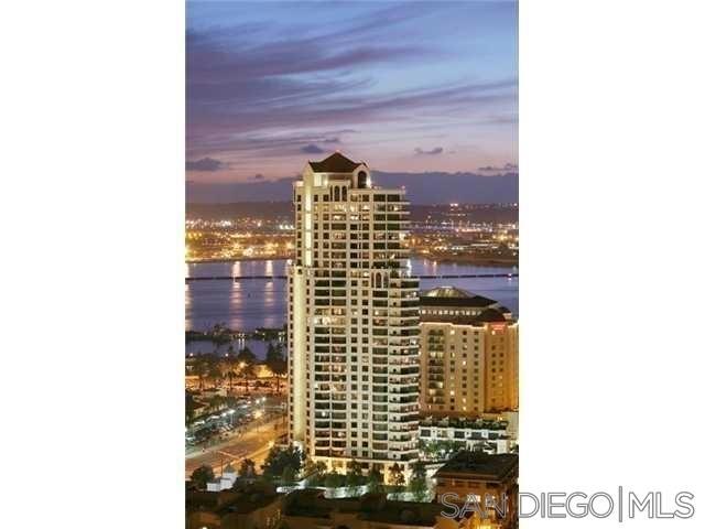 700 W Harbor Dr. TH 744