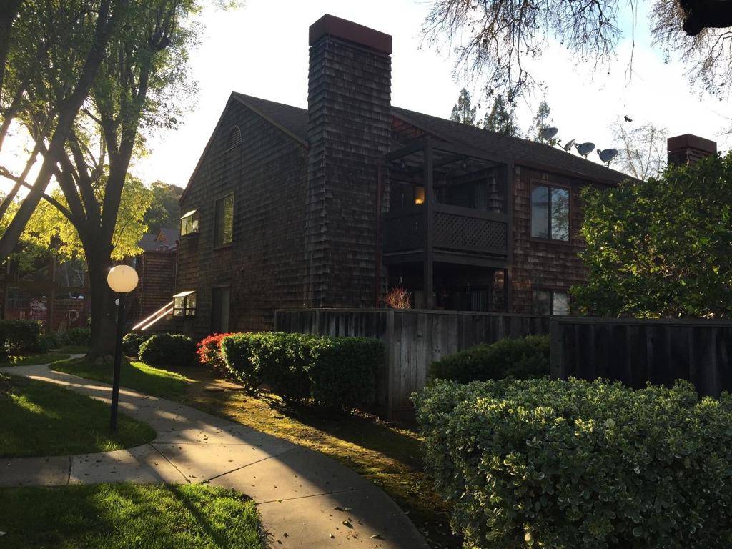 1555 Hecker Pass Road E201