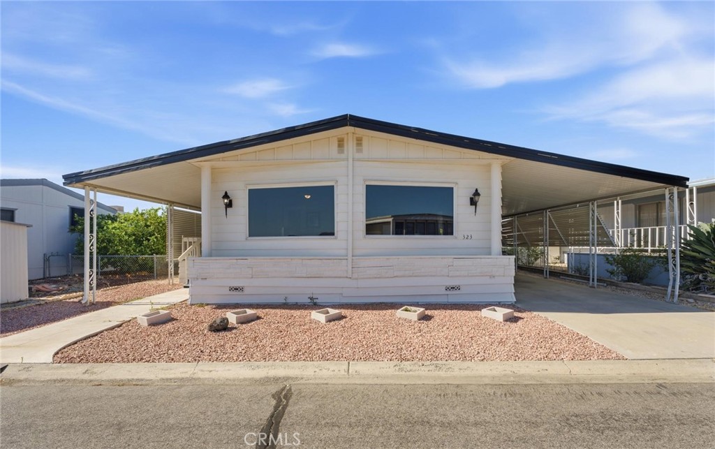 5001 W Florida 323