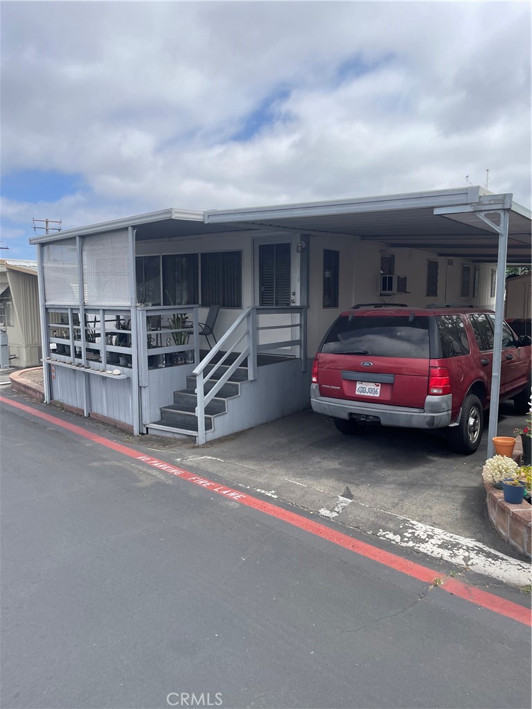 1515 Capalina Road 17