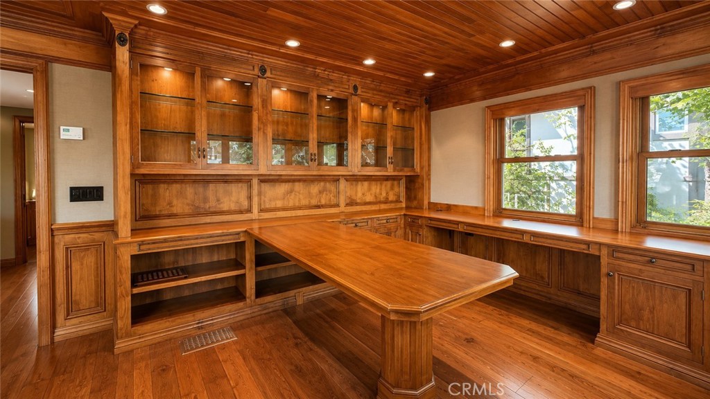 1461 Glenneyre F
