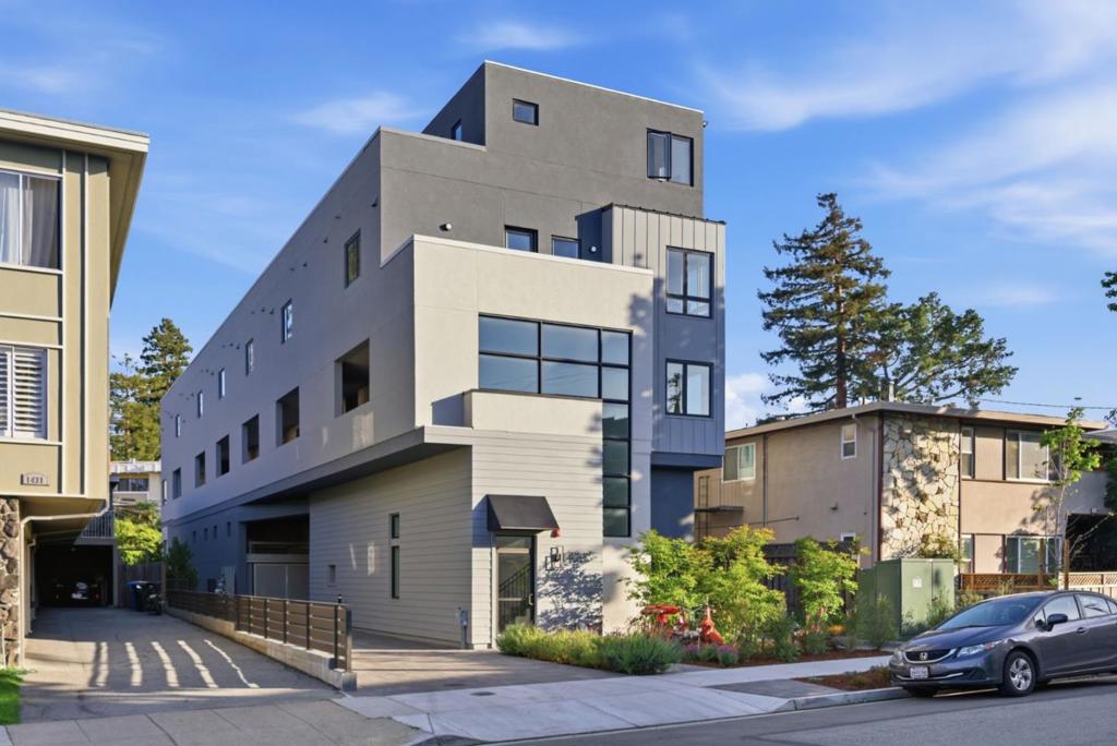 1433 Floribunda Avenue 1
