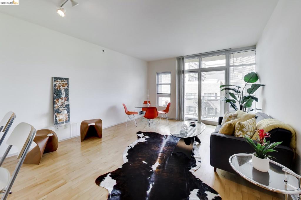 1 Lakeside Drive 410